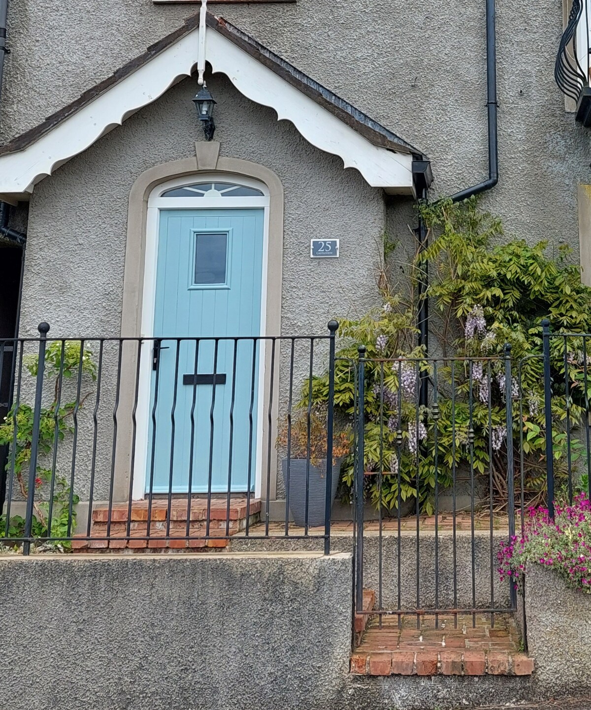 Coastal Breeze Cosy townhouse in Glenarm Houses for Rent in Glenarm