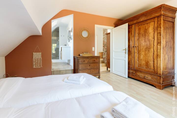 Les Trois Prés - Green Rustic Villa