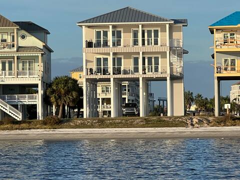 SandyFeet Beach House Retreat
IG sandyfeet_retreat