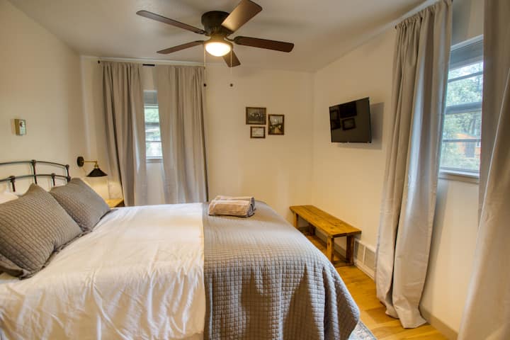 Upstairs bedroom with queen bed