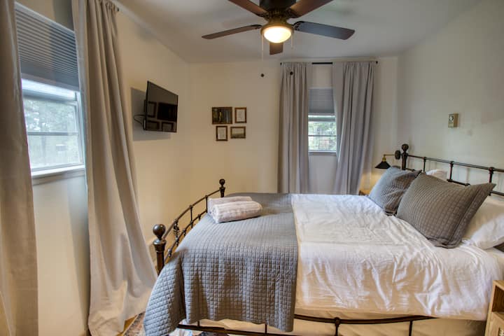 Upstairs bedroom with queen bed