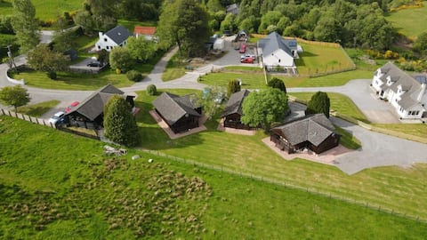 Glenview Chalet Park No 2 with Hot Tub