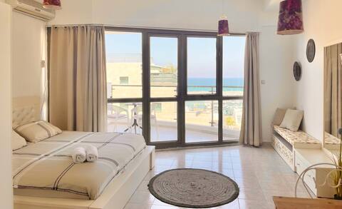 Delilah Beach Suite