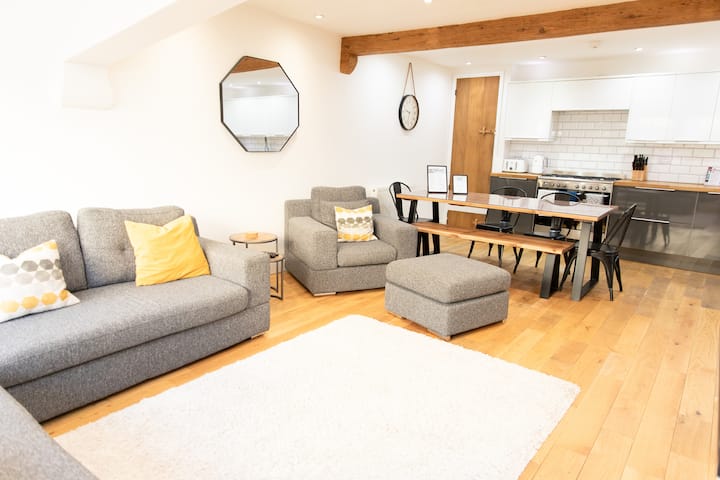 The Old Coach House - Charming & Grade Ii Listed - Weymouth