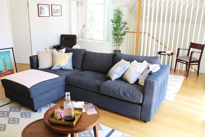 Amazing Flores Duplex Rooftop – With AC!