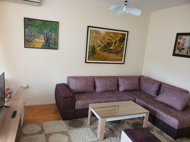 Main Square Apartment In The City Center - Skopje