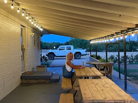 Mrs. Jackson’s 5 O’clock Somewhere.