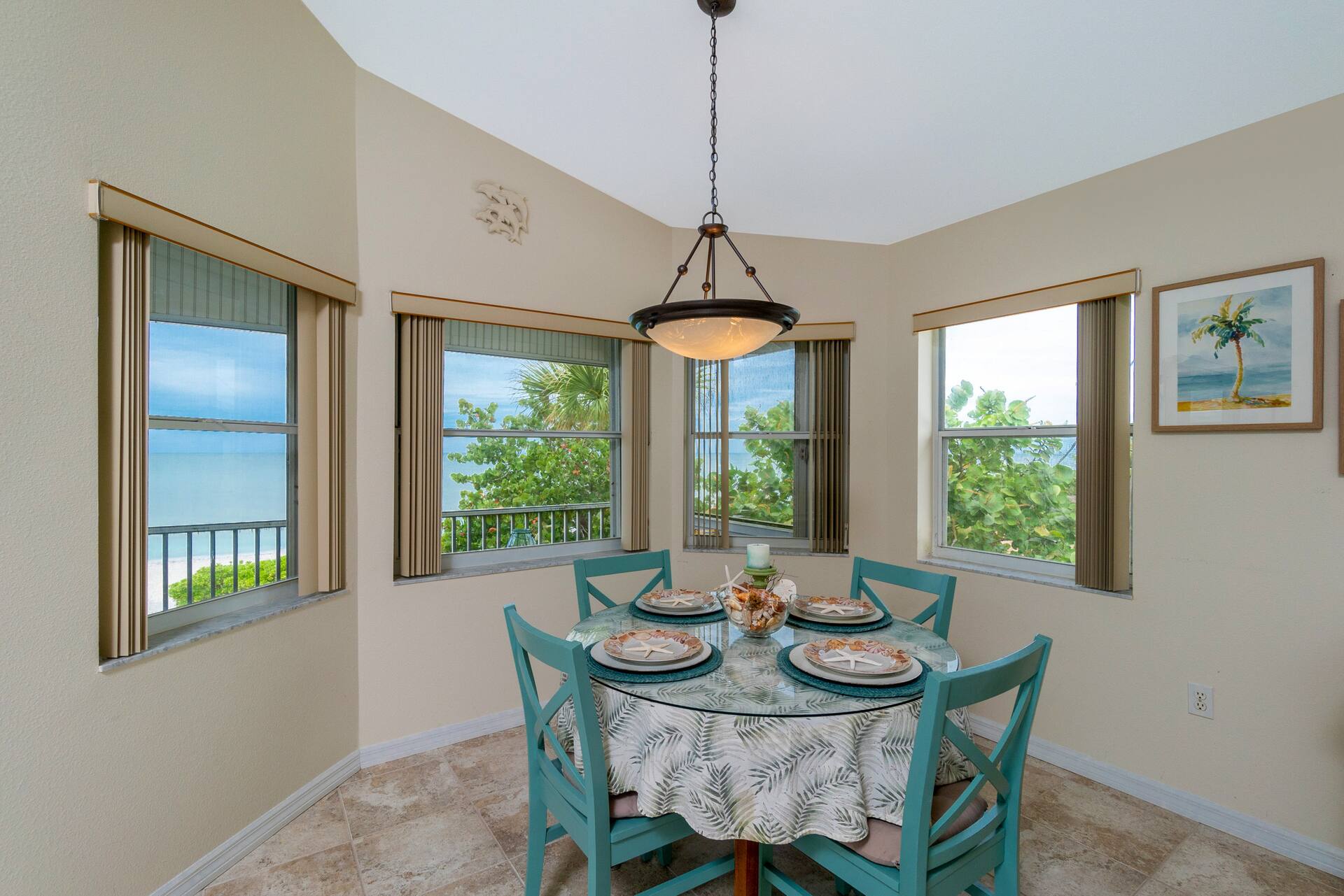 Direct Beachfront Condo with Huge Balcony! — photo 2