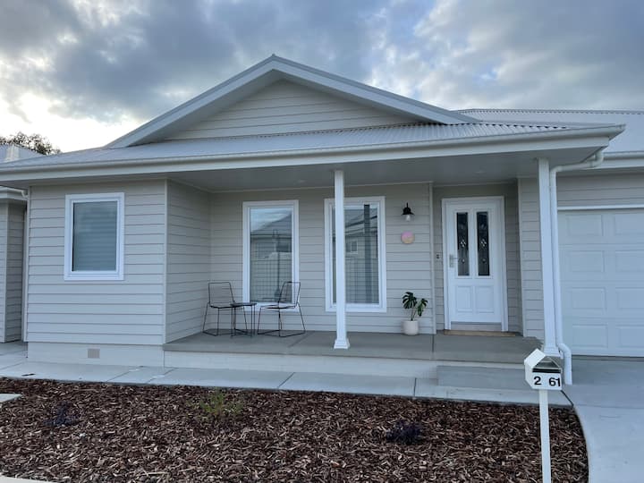 New 3 bedroom home in the heart of Wagga Houses for Rent in Wagga