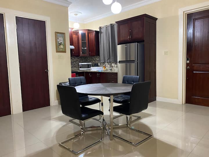 Cozy Stays Apt. 10 Apartments for Rent in Kingston, St. Andrew Parish