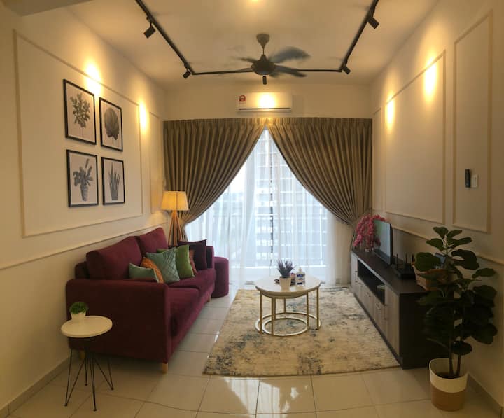 Adelia Homestay Bangi Avenue (Residensi Adelia1) Condominiums for
