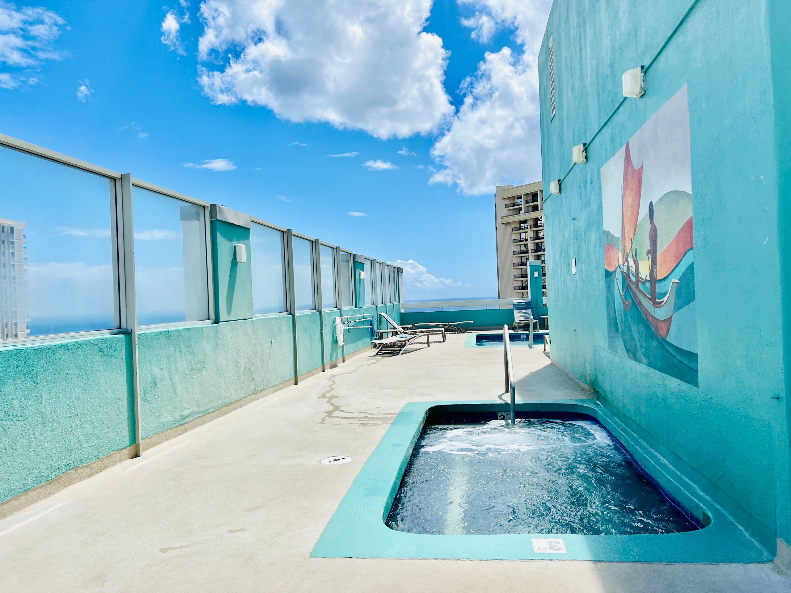 Condo in Honolulu · ★4.81 · Studio · 2 beds · 1 private bath - Image 41