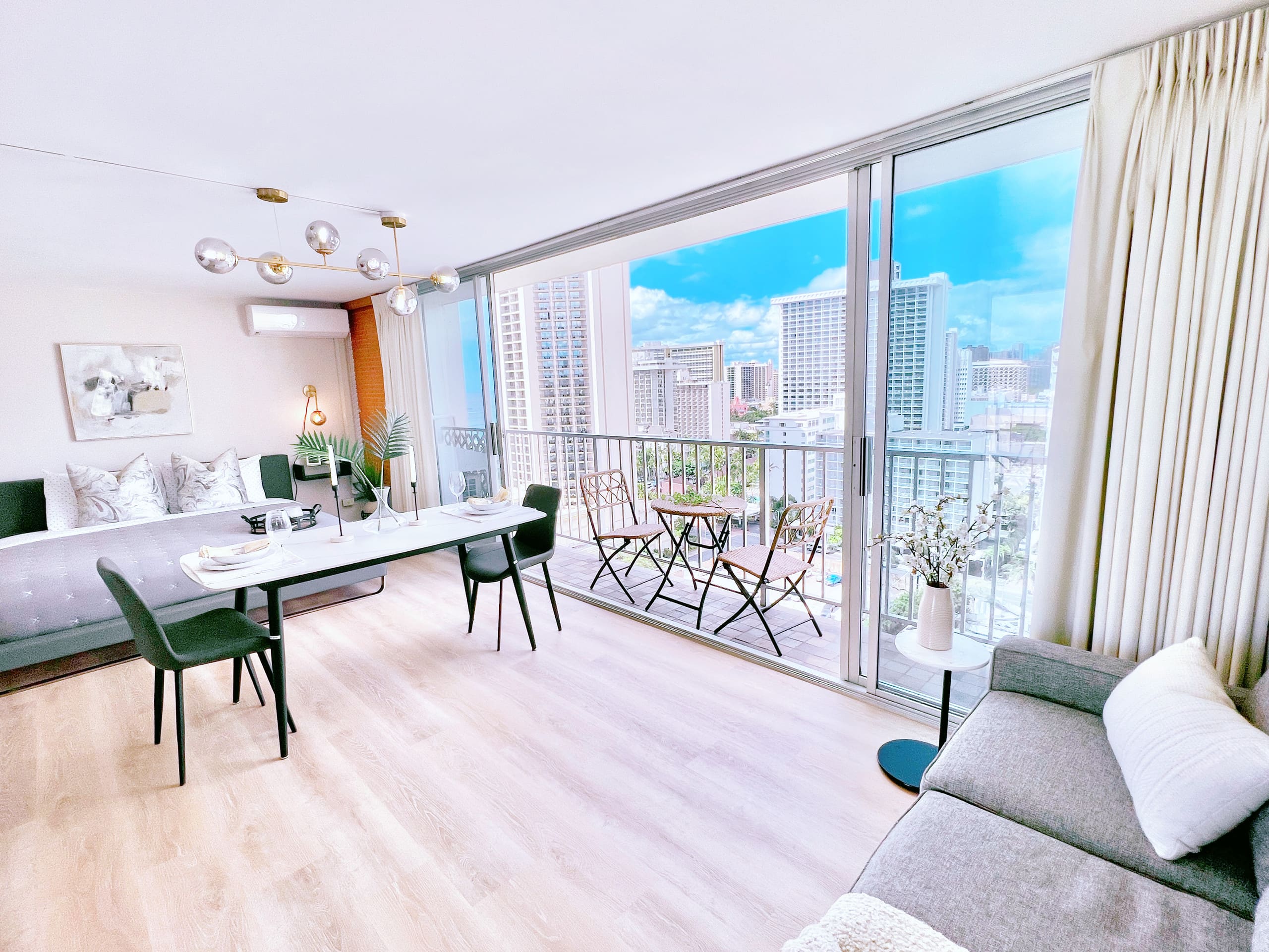 Condo in Honolulu · ★4.81 · Studio · 2 beds · 1 private bath - Image 13