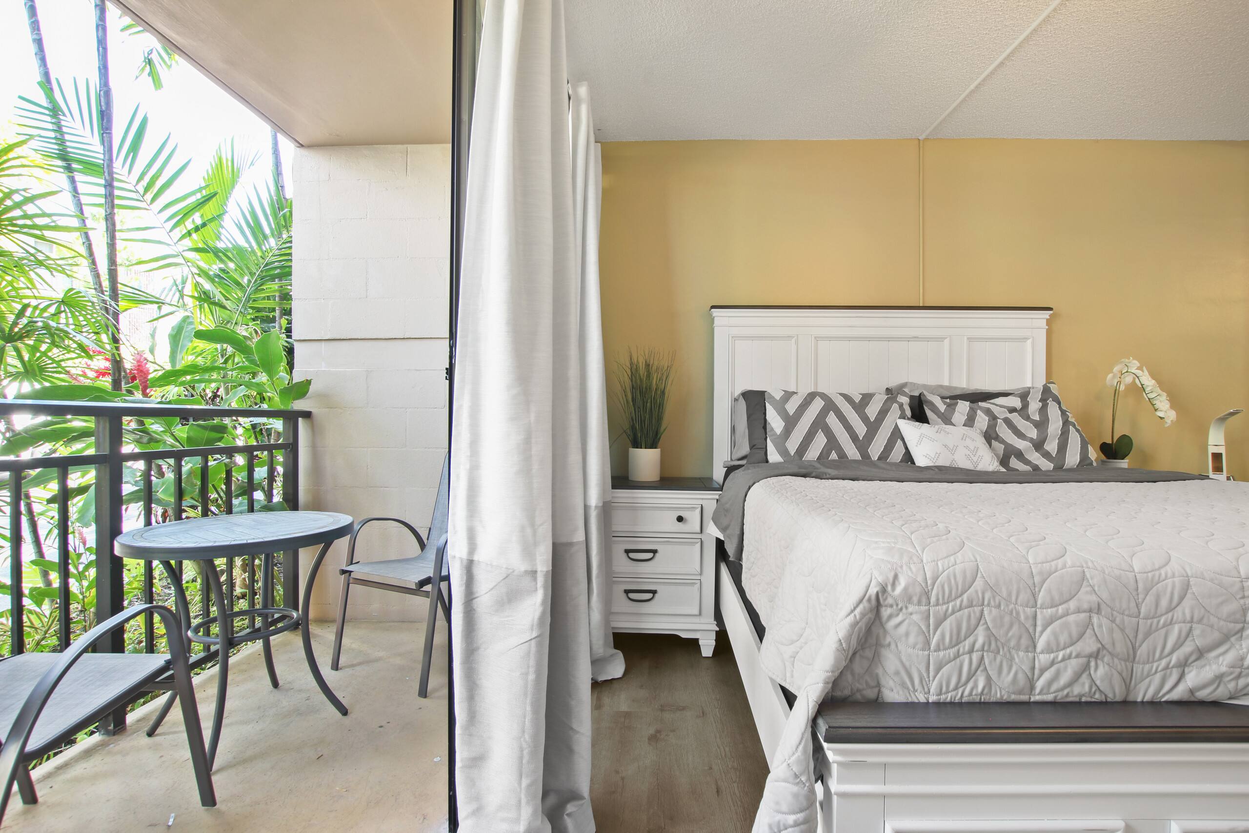 Condo in Kailua-Kona · ★4.81 · 1 bedroom · 1 bed · 1 private bath - Image 3