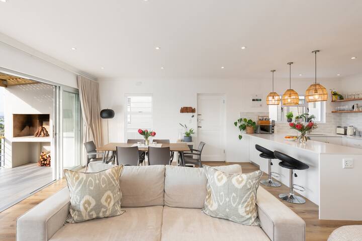 Lakeside Off-Grid, exquisite views of Cape Town gallery image 2