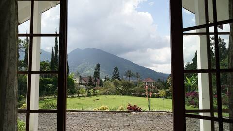 Villa Nostalgia 460 Coolibah Puncak