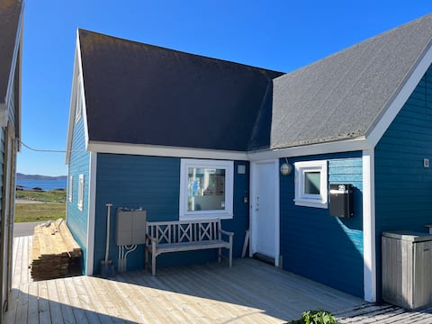 Small house in Nuuk, with stunning views.