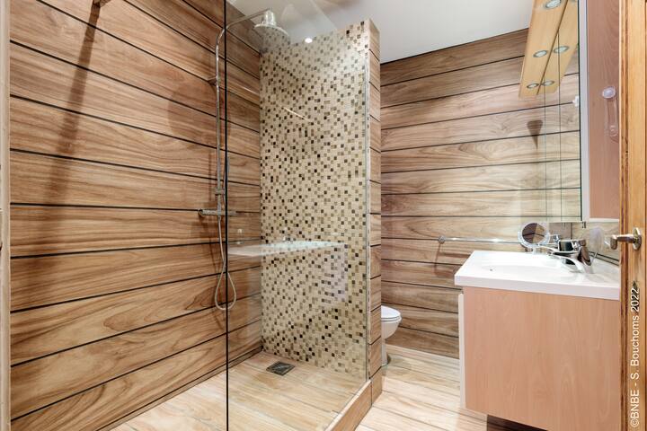 Family size Discoveries – Optimal Brussels Lodging gallery image 5