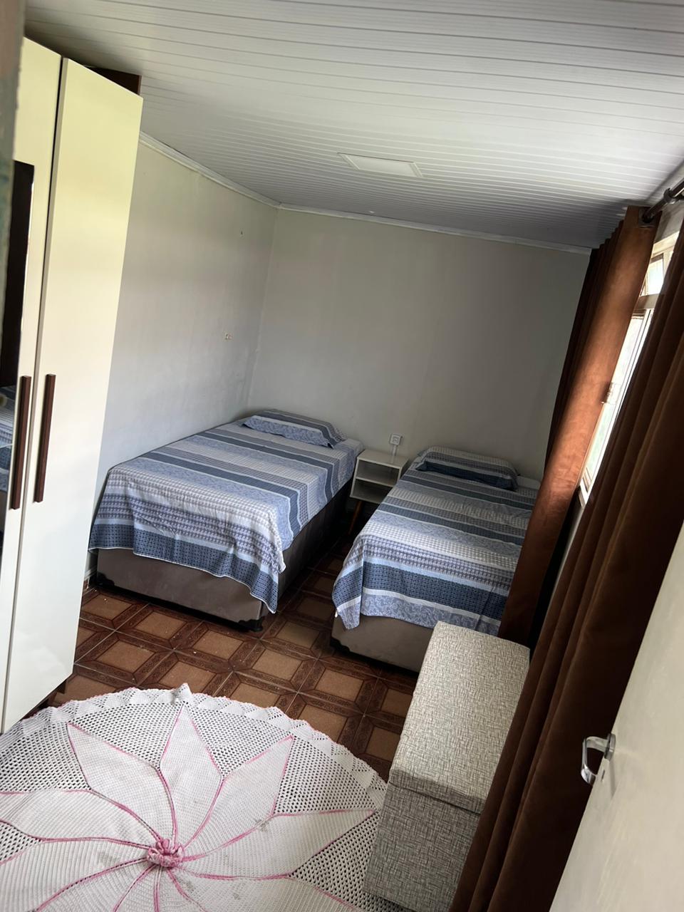 Ďalšia jednolôžková izba.