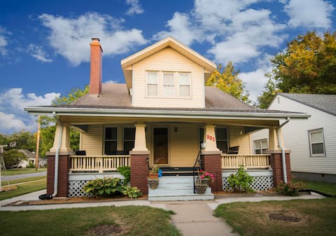 Spacious & Fun Family Home in the Heart of Emporia