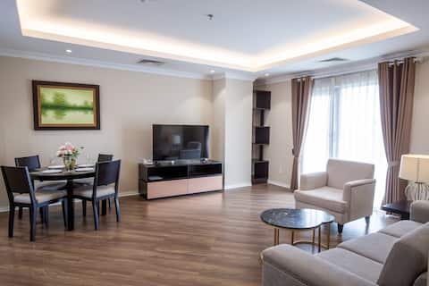 Spacious Lakeview Serviced 1BDR Apt in City Center