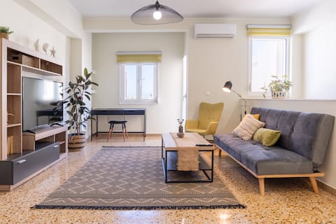 Top Airbnb: Comfortable apartment in the city center with balcony in Δήμος Ηρακλείου