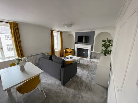 Spacious 3 bedroom flat in the heart of Warminster