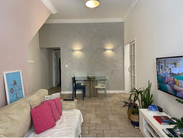 Room in large and safe house on Leme Houses for Rent in Rio de