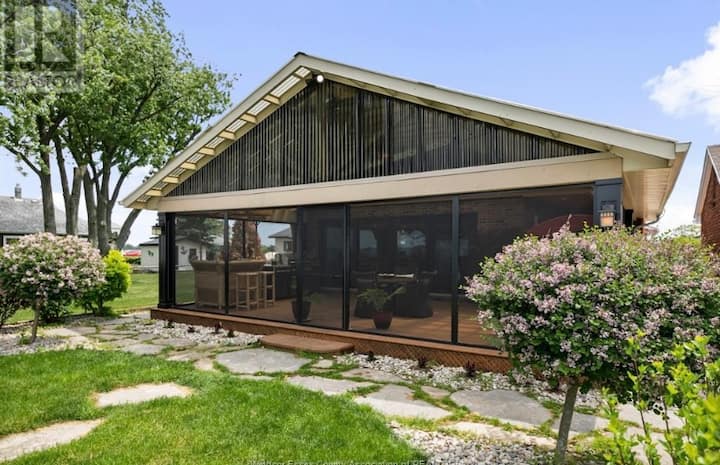 Lakehouse Cottage on Lake St Clair