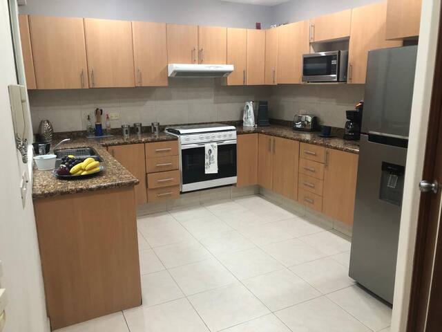 Hermosa casa con 3 recámaras cerca de Manacar gallery image 2