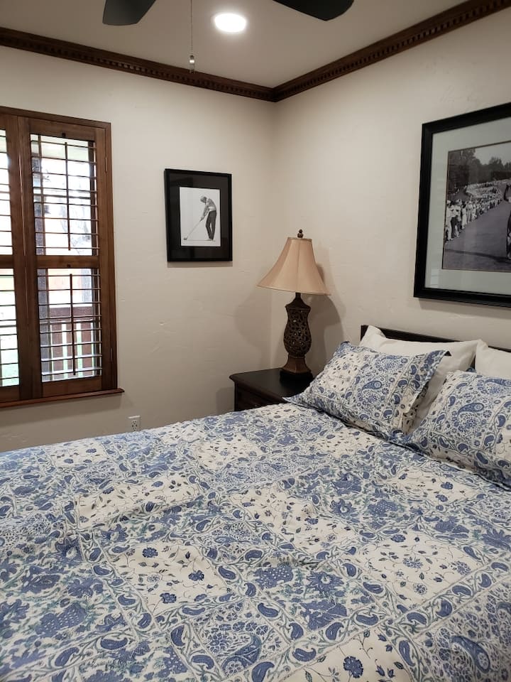 第二间客房--狗屋（皇后）