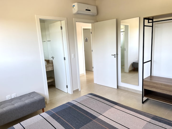 Spálňa (apartmán) s manželskou posteľou a matracom Queen