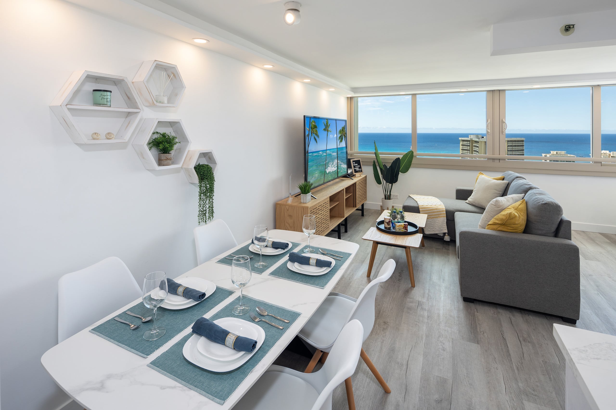 Condo in Honolulu · ★4.91 · 1 bedroom · 3 beds · 1 private bath - Image 23