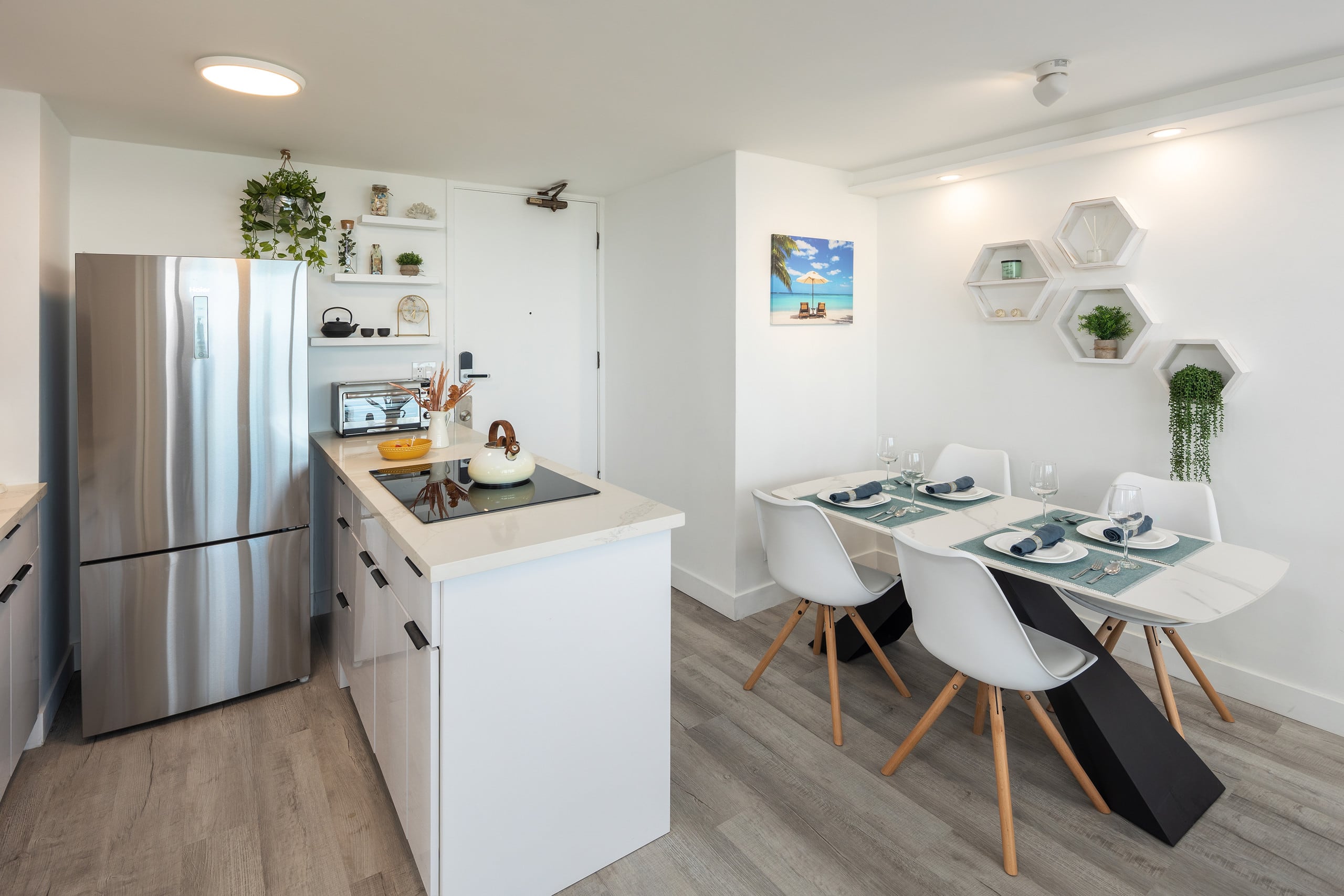 Condo in Honolulu · ★4.91 · 1 bedroom · 3 beds · 1 private bath - Image 21