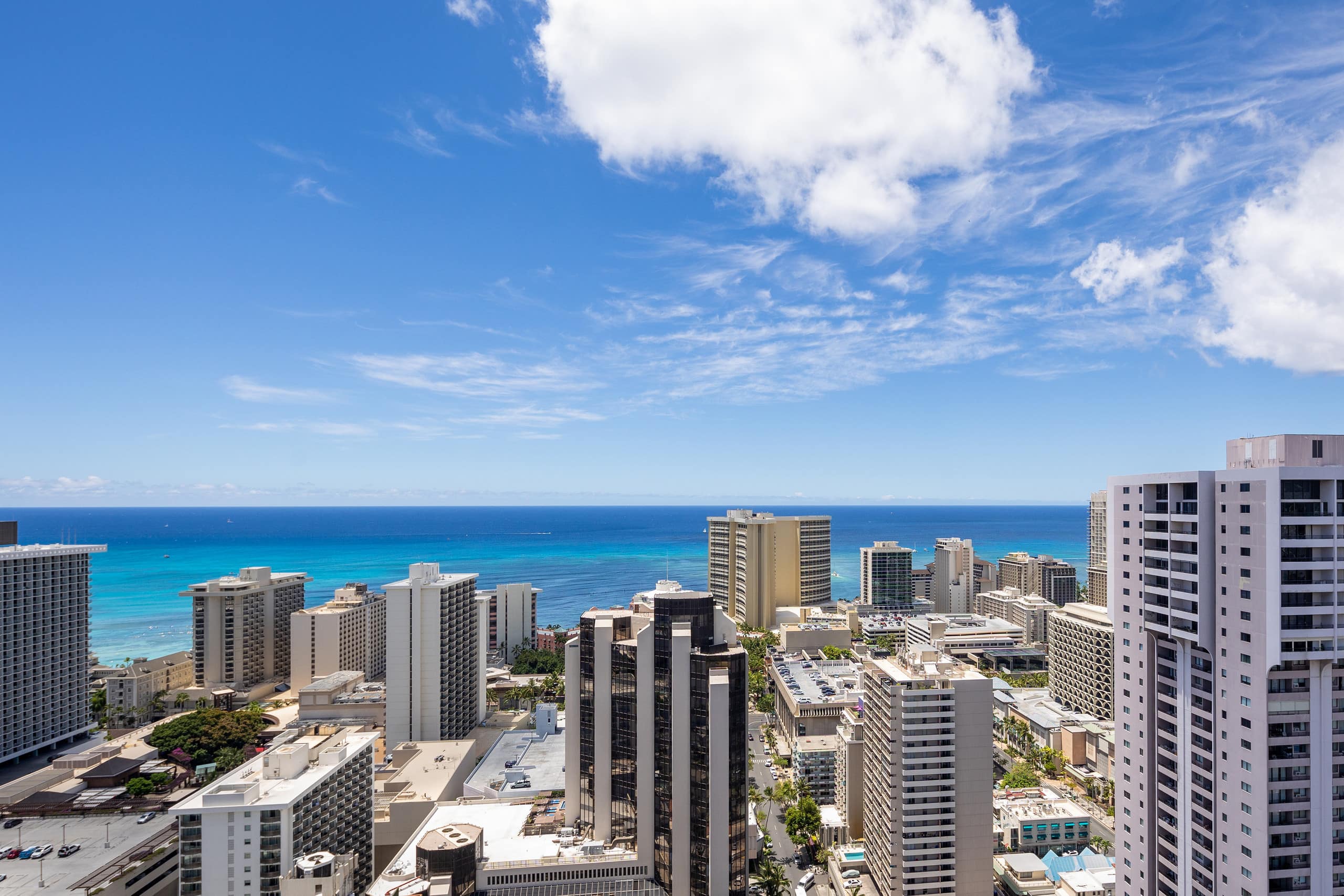 Condo in Honolulu · ★4.91 · 1 bedroom · 3 beds · 1 private bath - Image 34