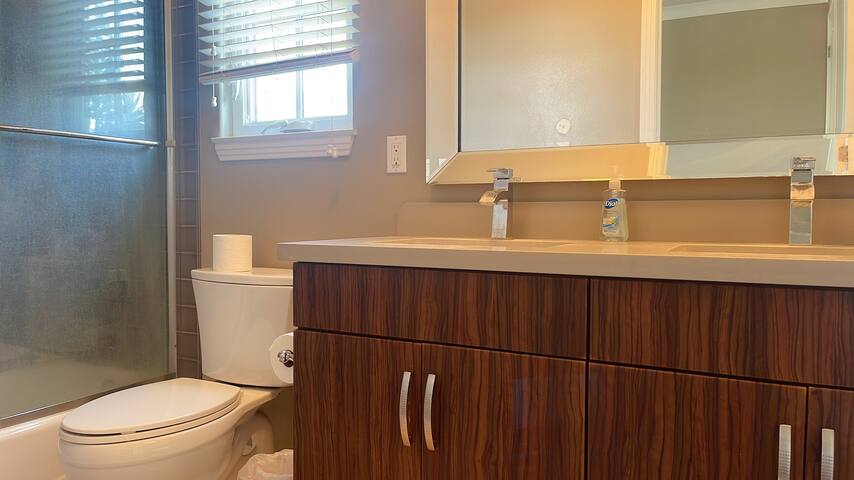 Month！Five stars：Fashion villa in Arcadia center ！ gallery image 5