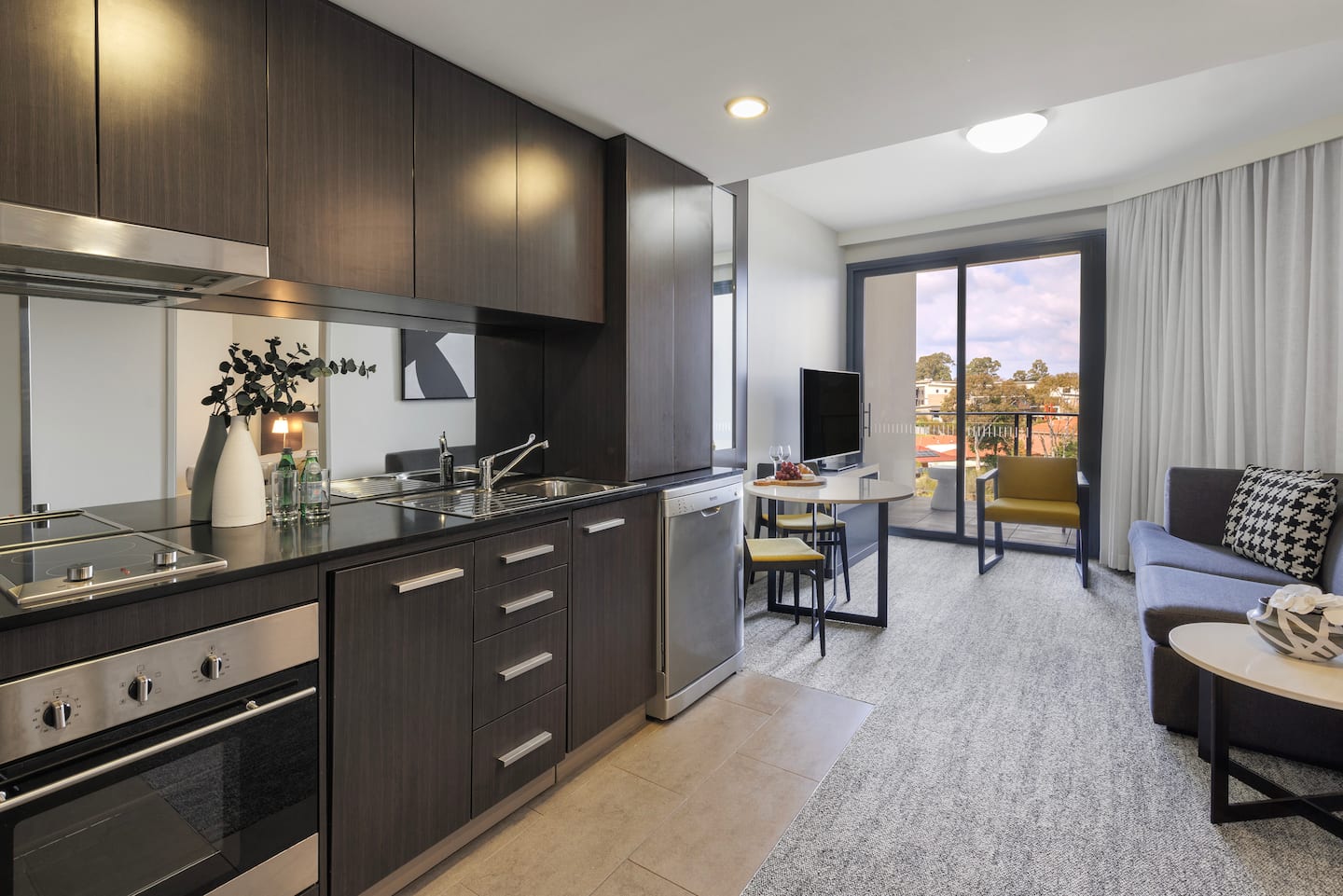 Popular One Bedroom Apartment with Balcony & Pool