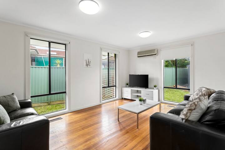 3 Bedroom House In The Heart Of Narre Warren - Lyndhurst, Australia
