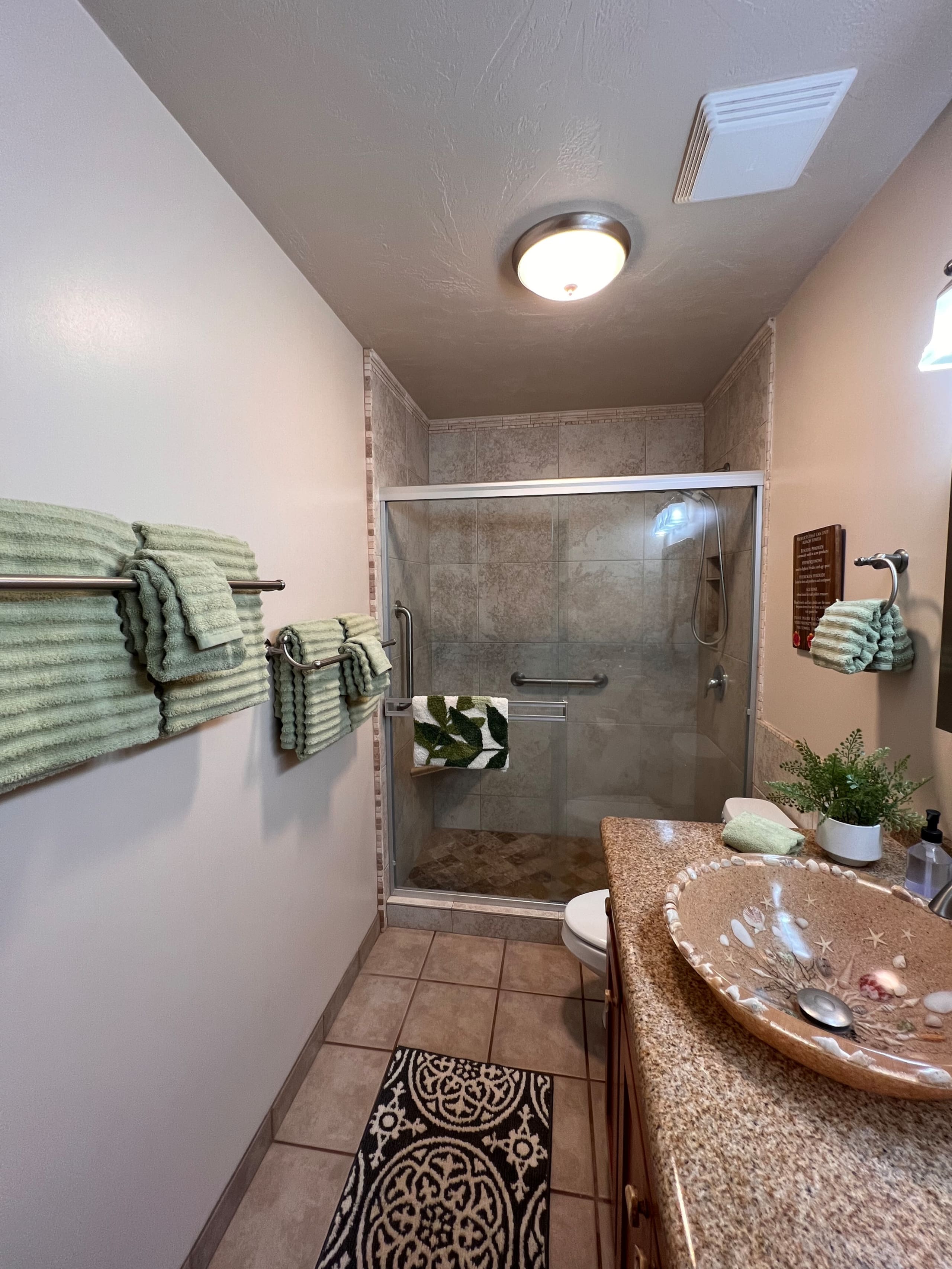 Marvelous Maui, Oceanfront Paradise! - Image 44