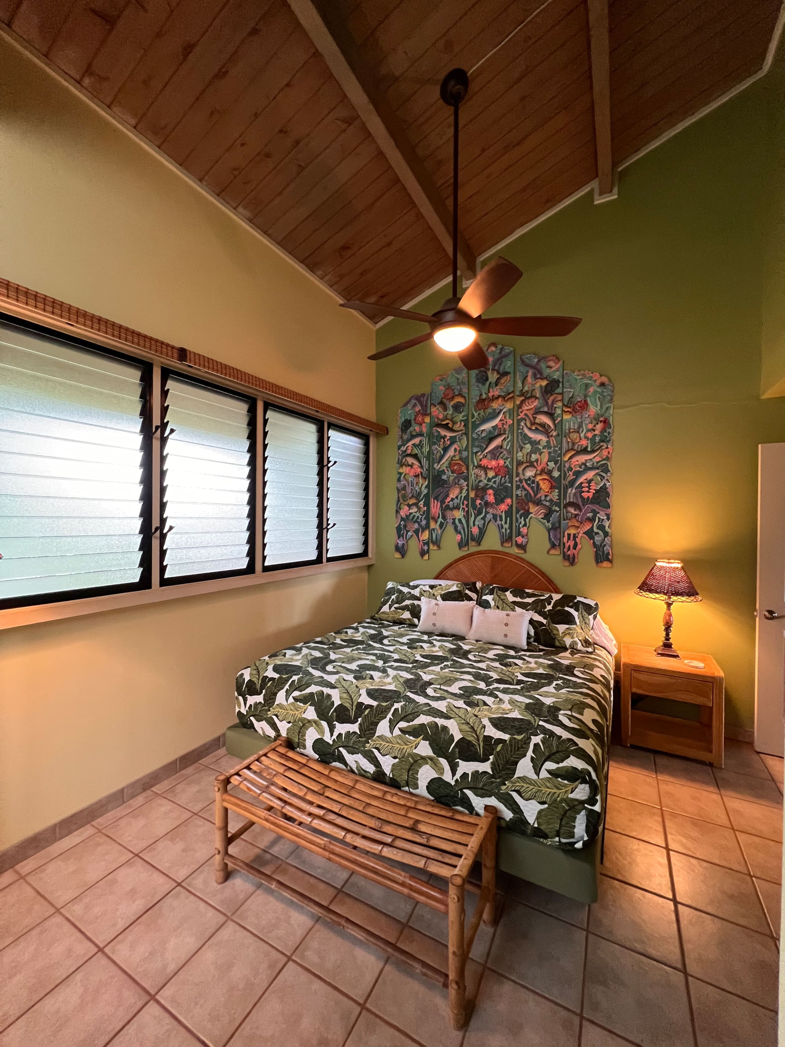 Marvelous Maui, Oceanfront Paradise! - Image 32