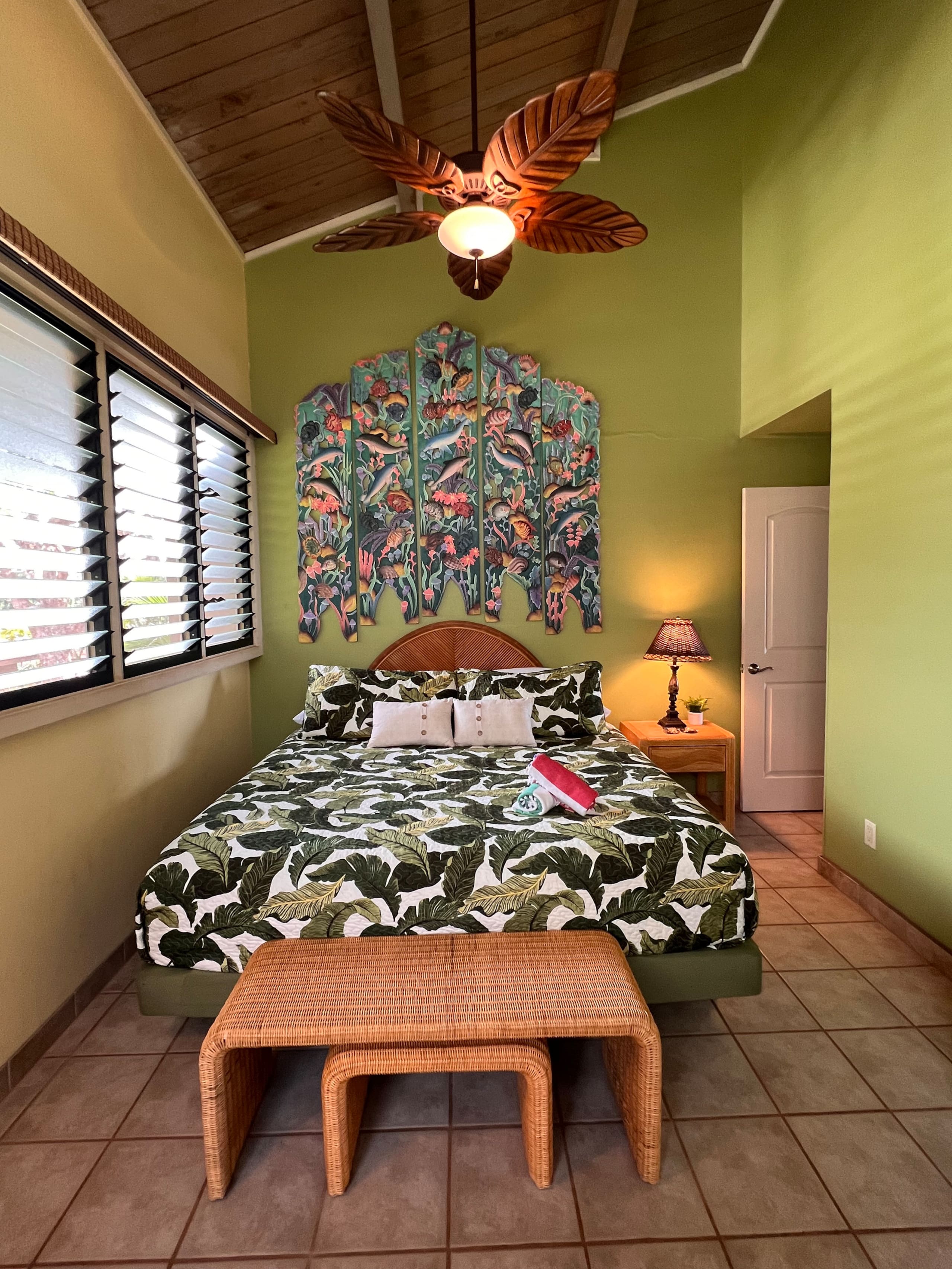 Marvelous Maui, Oceanfront Paradise! - Image 27
