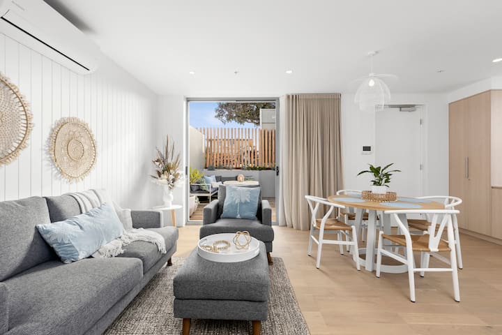 Terrace LUXE- 2 King beds/2 Bath, Parking, A/C