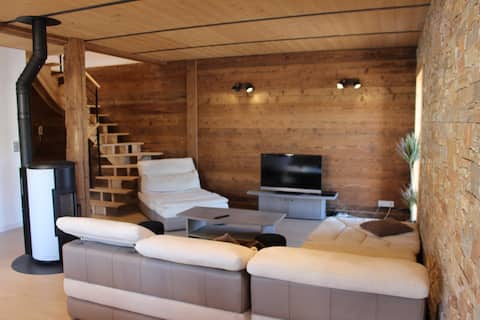 Airbnb performant: Large and beautiful apartment in the heart of Haut-Doubs. à Doubs