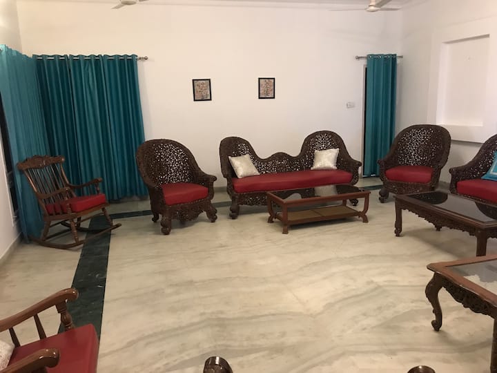 Lovely 2 Bedroom Condo With  Roof Top Garden. - Lucknow