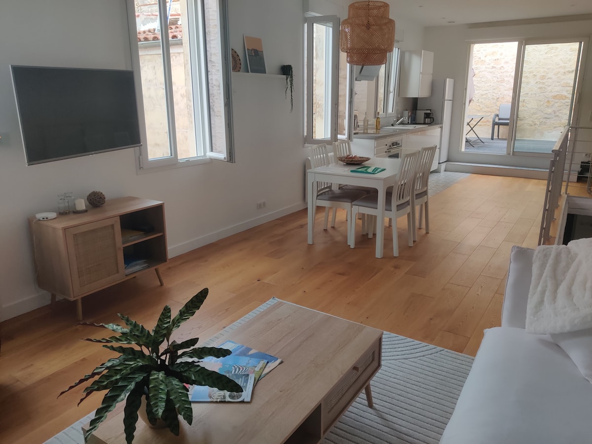 Airbnb con migliori performance: La Rosace, Pleasant, Quiet House, Downtown, 3* a Rochefort