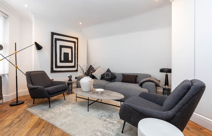 Incredibly Located Luxury 2BD Flat, Oxford Street