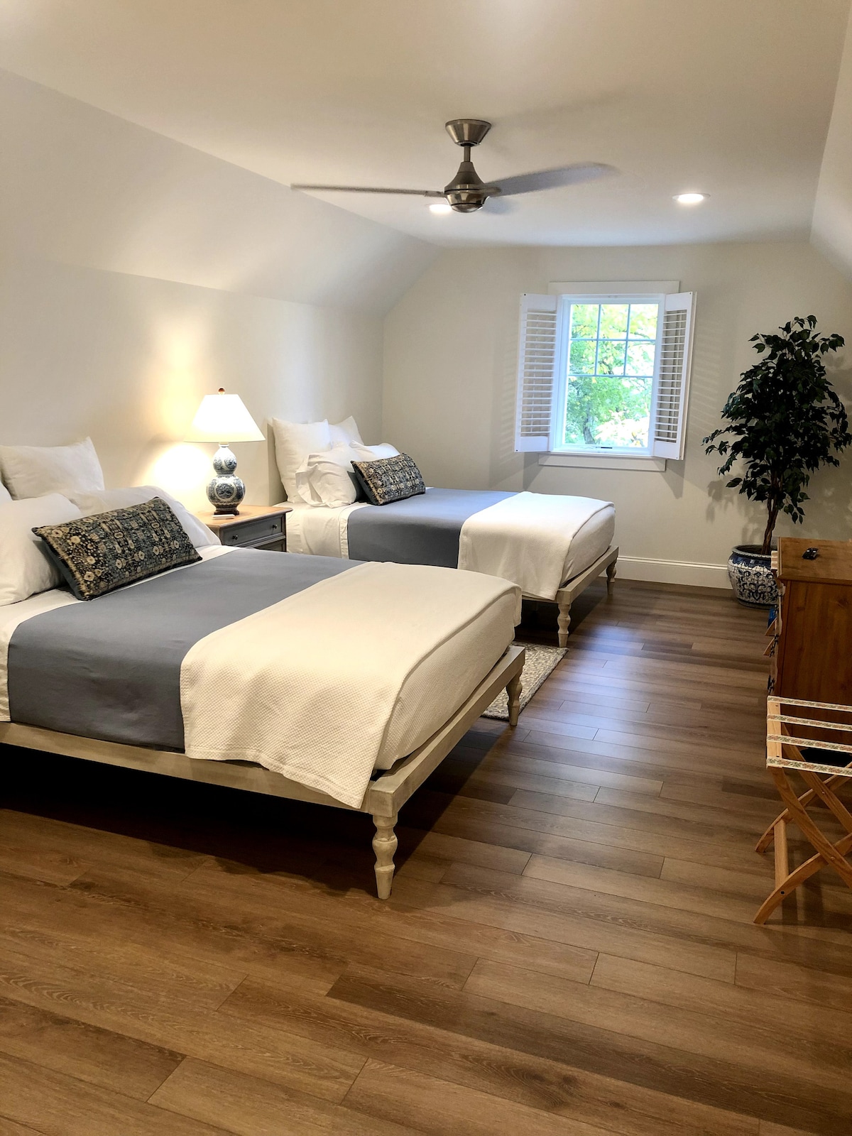 Second Master Bedroom. Premium memory mattresses, plush bed pillows, and luxury linens. The views are spectacular by both the lake and your 65" flat screen!