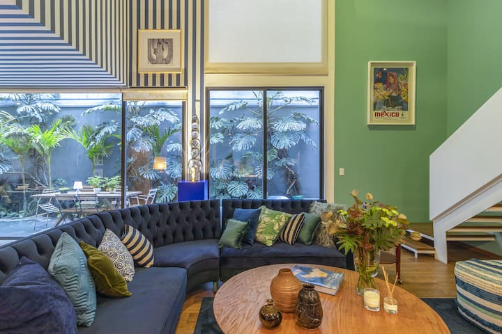 Breathtaking duplex in the heart of the Roma