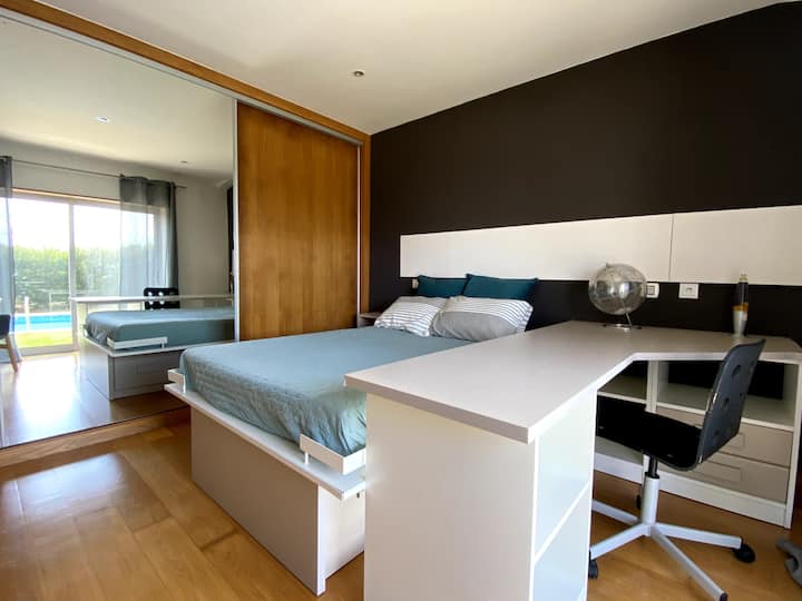 CHAMBRE CHAPLIN