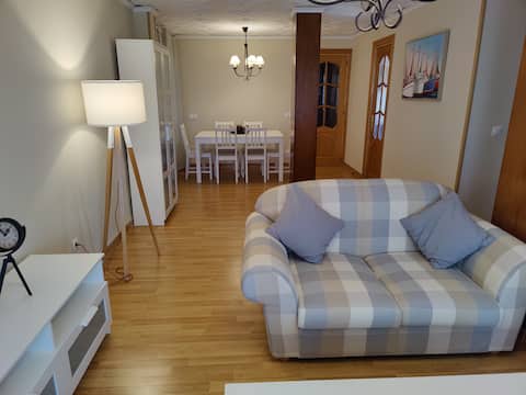 Anuncio de Airbnb popular: Large penthouse in the center of Benidorm. en Benidorm